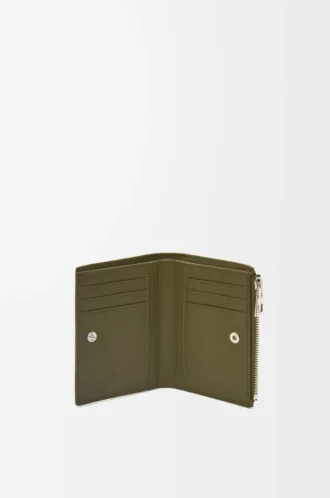 Slim compact walllet in textured classic calfskin Dark Khaki