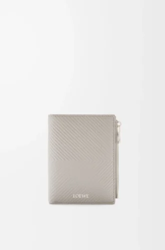Slim compact walllet in textured classic calfskin Shell Grey