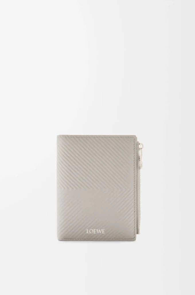Slim compact walllet in textured classic calfskin Shell Grey Slim compact walllet in textured classic calfskin Shell Grey