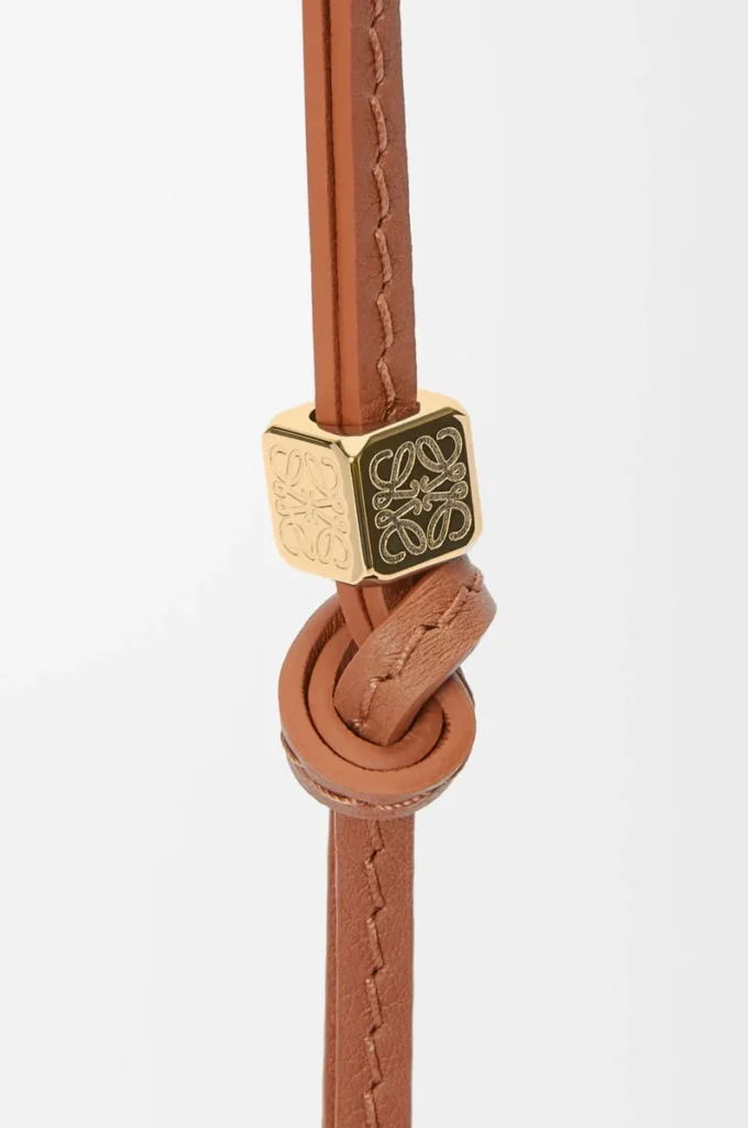 Small Anagram strap in calfskin Tan Tonal/Gold Small Anagram strap in calfskin Tan Tonal/Gold