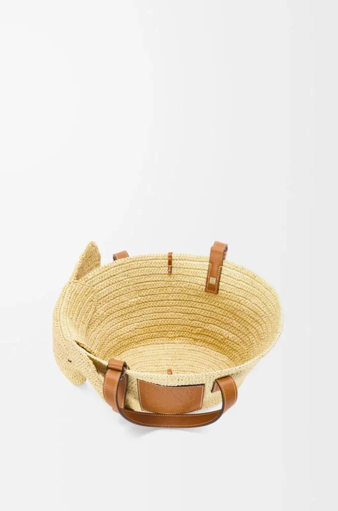 Small Elephant basket in raffia and calfskin Natural/Tan Small Elephant basket in raffia and calfskin Natural/Tan