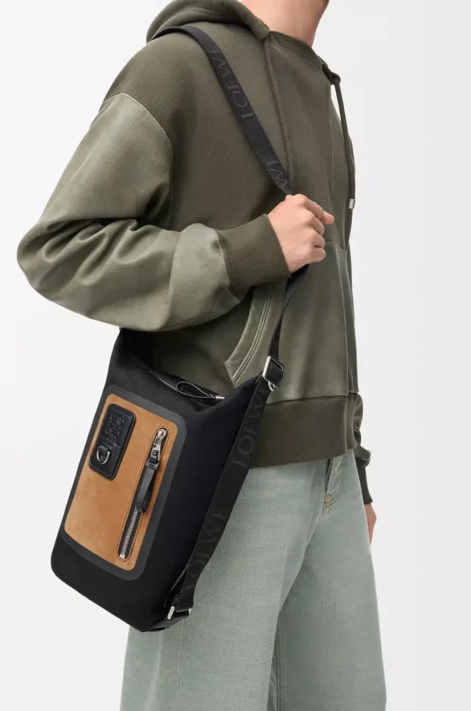 Small Flex Loop bucket in canvas and suede Black/Dark Gold