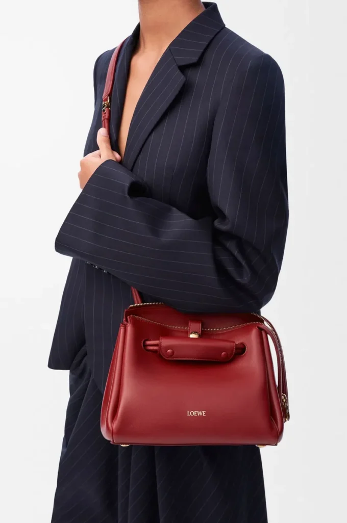 Small Madrid bag in supple calfskin Burnt Red Small Madrid bag in supple calfskin Burnt Red