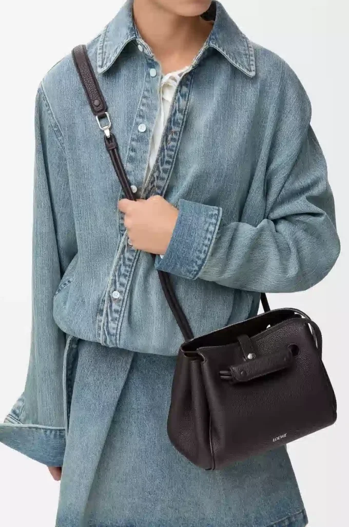 Small Madrid bag in supple grained calfskin Dark Ebony Small Madrid bag in supple grained calfskin Dark Ebony