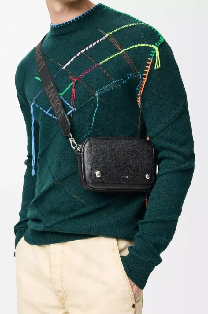 Small Pebble messenger bag in supple grained calfskin Black Small Pebble messenger bag in supple grained calfskin Black
