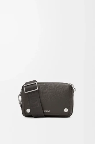 Small Pebble messenger bag in supple grained calfskin Dark Grey