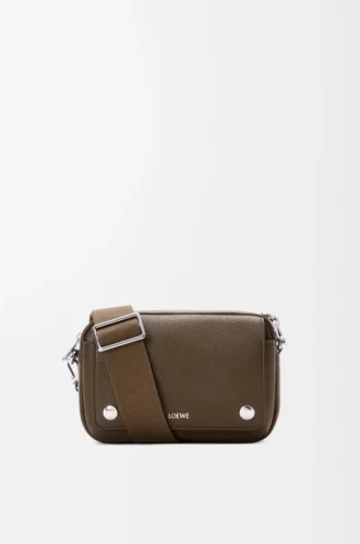 Small Pebble messenger bag in supple grained calfskin Tundra Small Pebble messenger bag in supple grained calfskin Tundra
