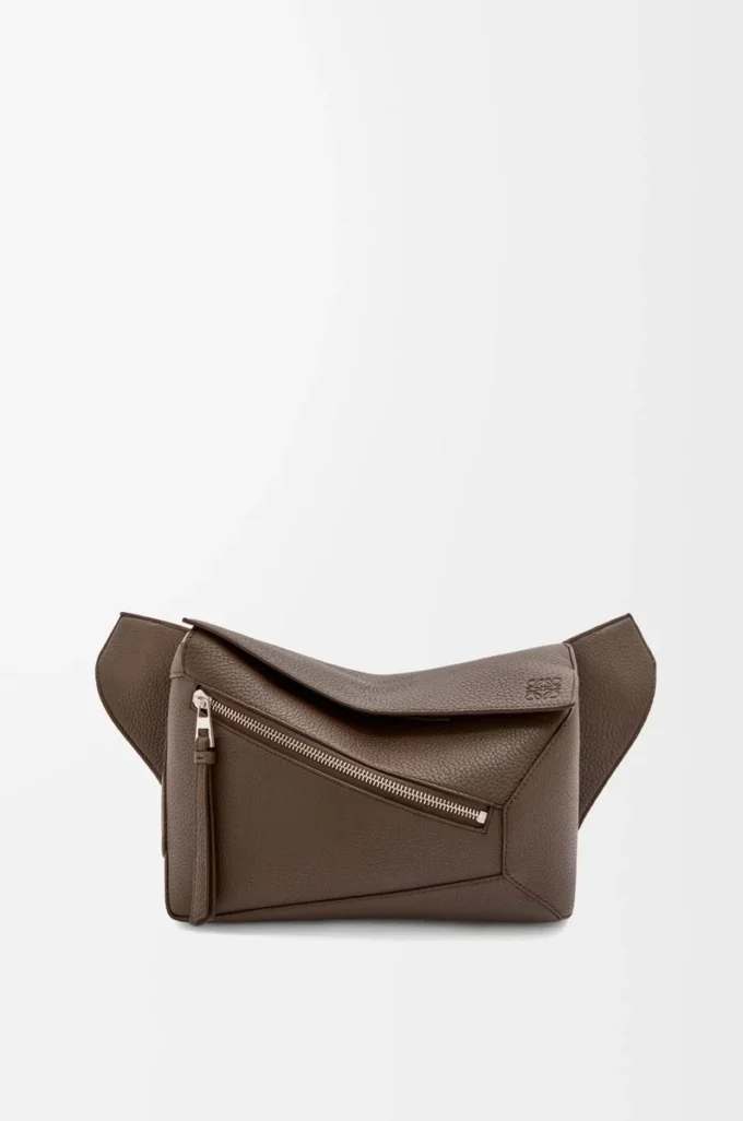 Small Puzzle bumbag in grained calfskin Dark Cigar