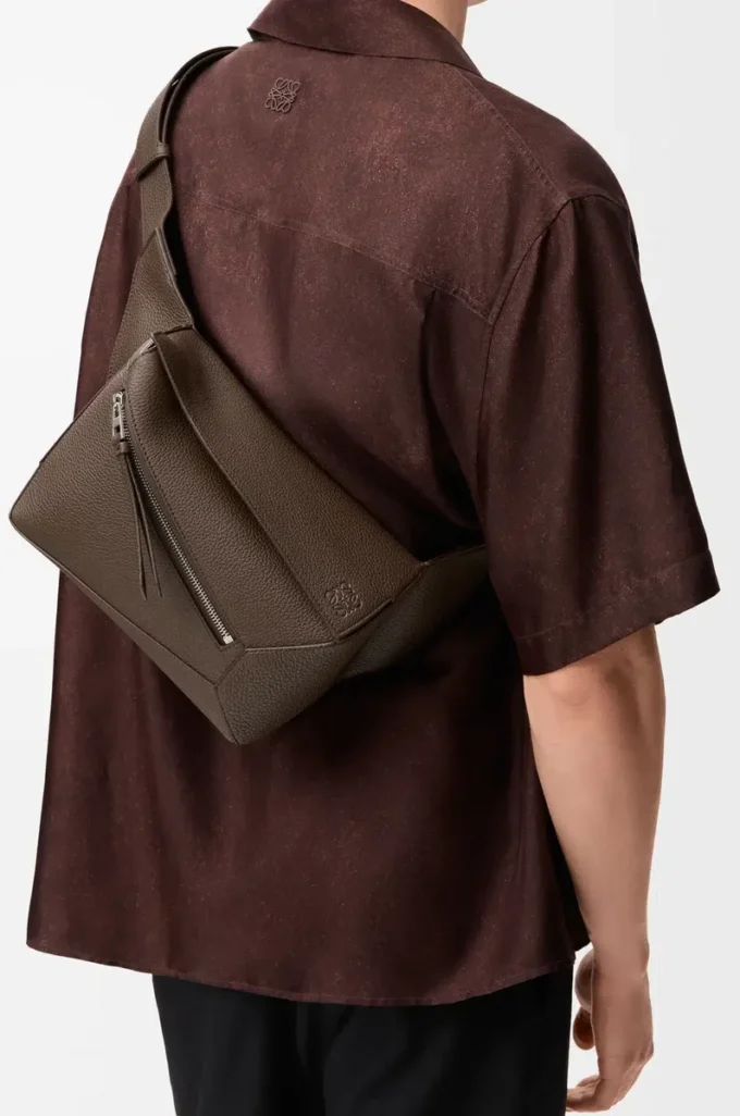 Small Puzzle bumbag in grained calfskin Dark Cigar