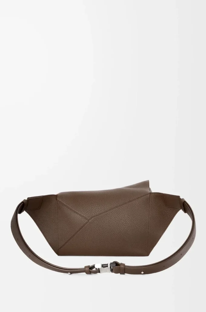 Small Puzzle bumbag in grained calfskin Dark Cigar