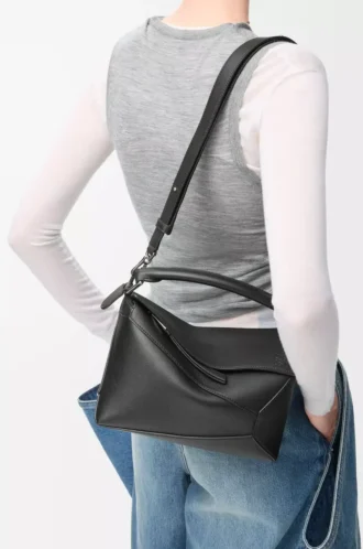 Small Puzzle Edge bag in classic calfskin Black