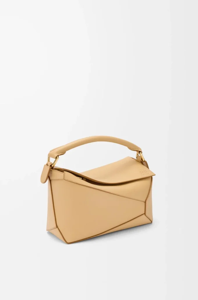 Small Puzzle Edge bag in classic calfskin Silk Beige Small Puzzle Edge bag in classic calfskin Silk Beige