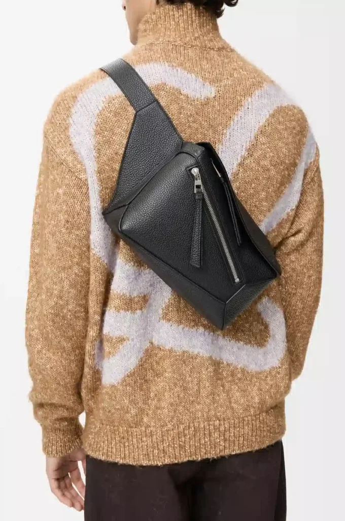 Small Puzzle Edge bumbag in classic calfskin Black