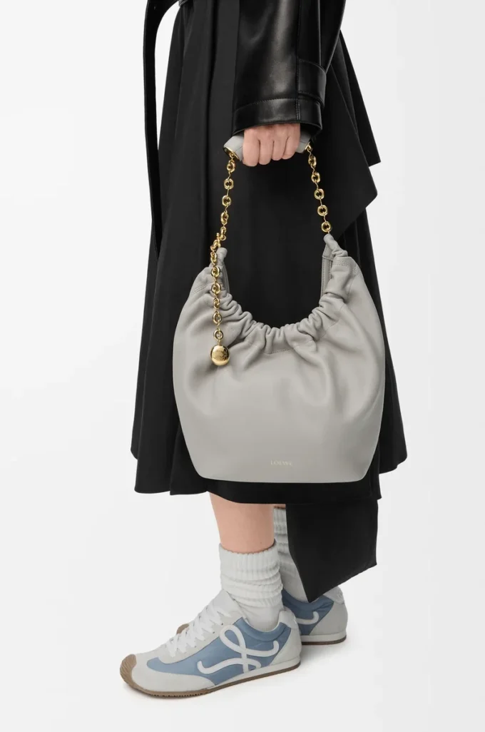Small Squeeze bag in mellow nappa lambskin Shell Grey Small Squeeze bag in mellow nappa lambskin Shell Grey