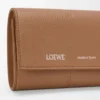 Small vertical wallet in smooth and grained calfskin Mocha Small vertical wallet in smooth and grained calfskin Mocha