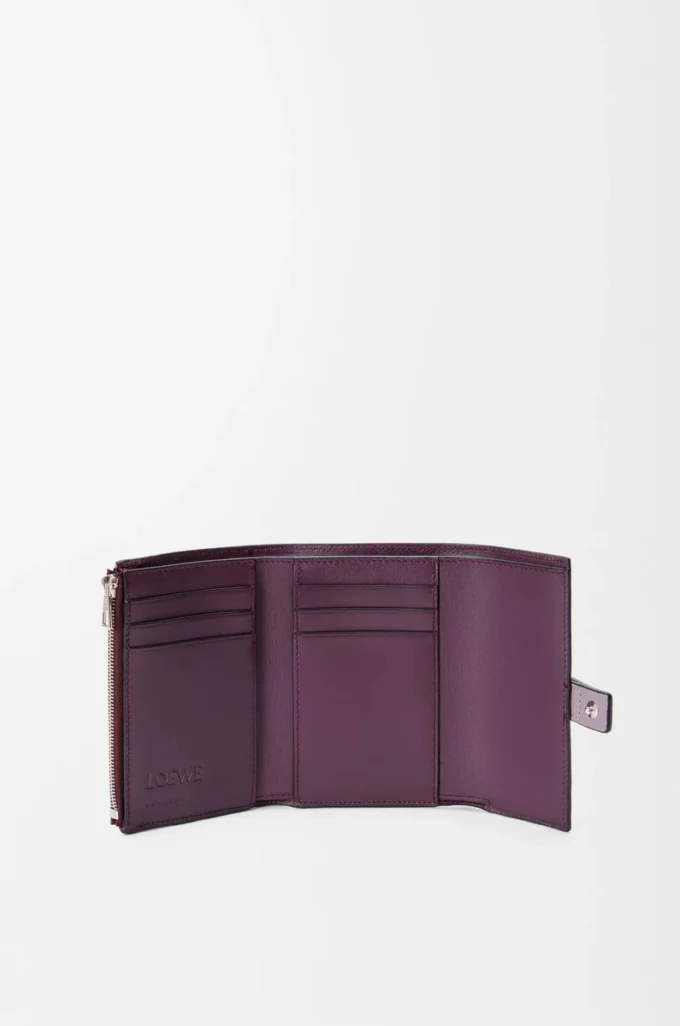 Small vertical wallet in soft grained calfskin Dirty Mauve/Squirrel Small vertical wallet in soft grained calfskin Dirty Mauve/Squirrel