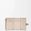 Small vertical wallet in soft grained calfskin Rosemary/Tan Small vertical wallet in soft grained calfskin Rosemary/Tan