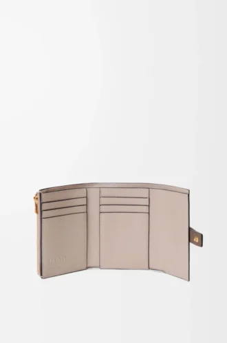 Small vertical wallet in soft grained calfskin Taupe/Gold