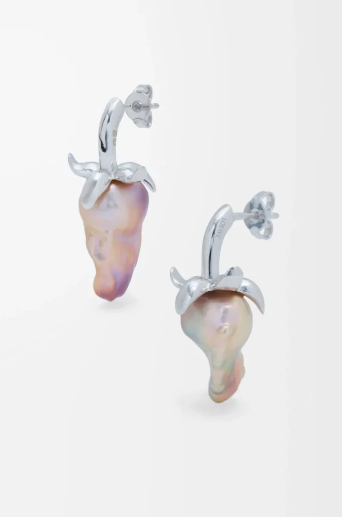 Strawberry earrings in sterling silver and pearl Silver/Red Strawberry earrings in sterling silver and pearl Silver/Red