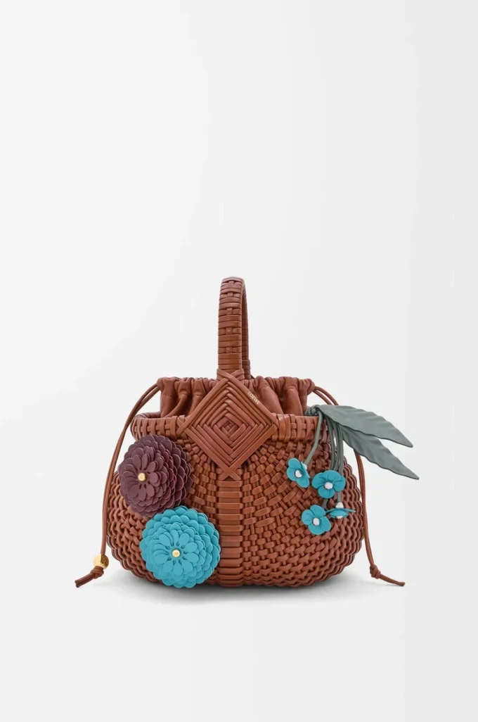 Strawberry flower charm in classic calfskin Turquoise/Green