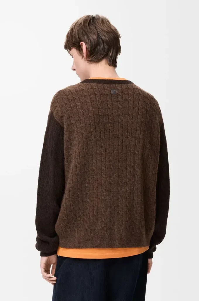 Sweater in cashmere Brown/Dark Brown Sweater in cashmere Brown/Dark Brown