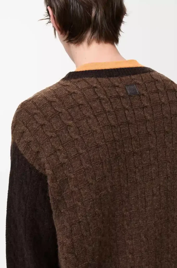 Sweater in cashmere Brown/Dark Brown Sweater in cashmere Brown/Dark Brown