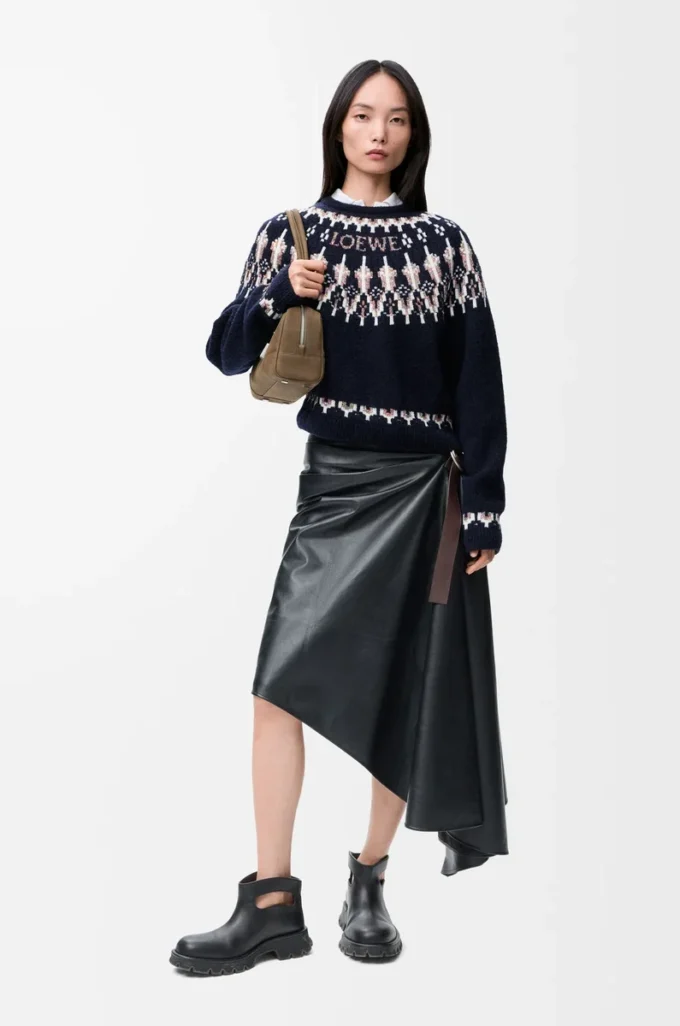 Sweater in wool blend Navy/Multicolor Sweater in wool blend Navy/Multicolor