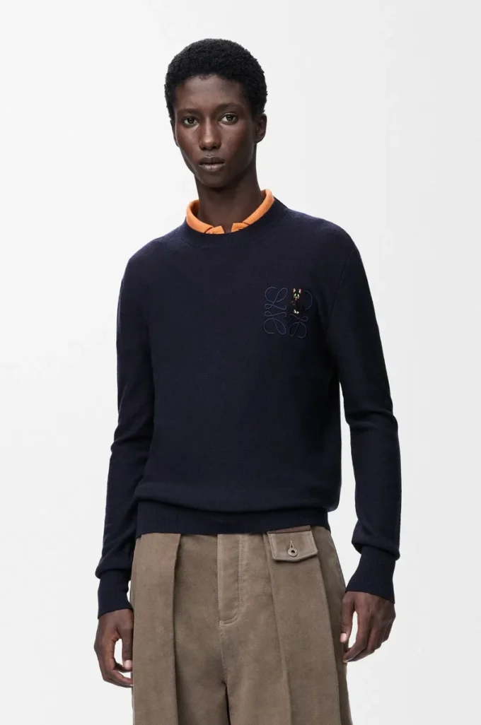 Sweater in wool Dark Navy Blue Sweater in wool Dark Navy Blue