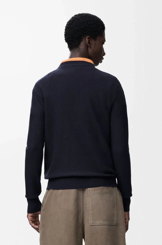 Sweater in wool Dark Navy Blue Sweater in wool Dark Navy Blue