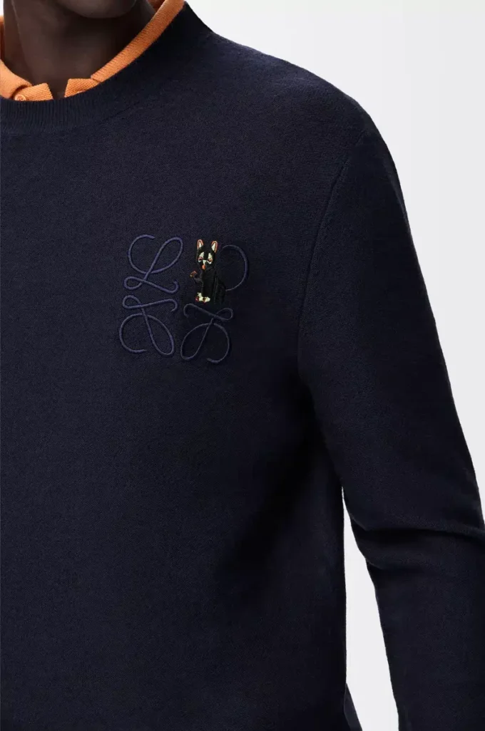 Sweater in wool Dark Navy Blue Sweater in wool Dark Navy Blue