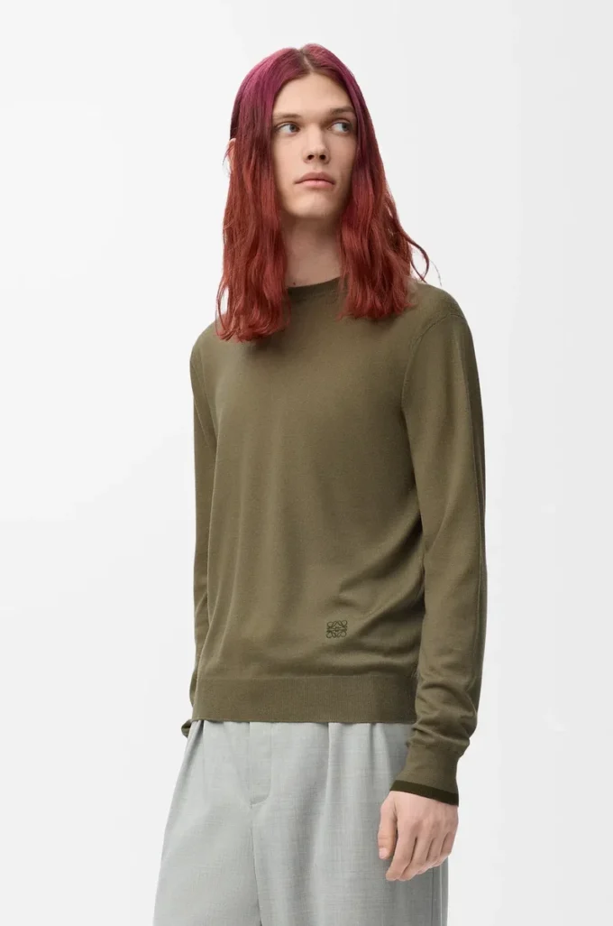 Sweater in wool Green/Khaki Green Sweater in wool Green/Khaki Green