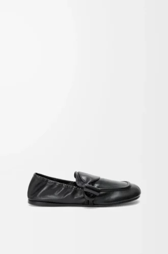 Toggle loafer in shiny smooth calfskin Black