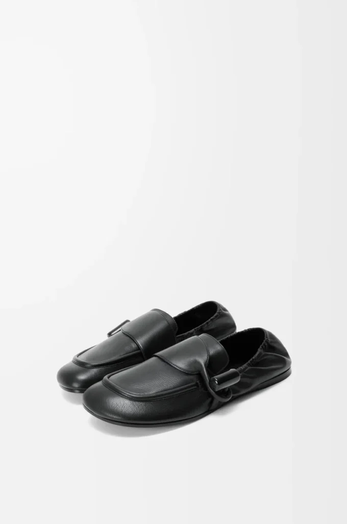 Toggle loafer in shiny smooth calfskin Black