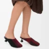 Toy mule in embroidered canvas Black/Dark Burgundy Toy mule in embroidered canvas Black/Dark Burgundy