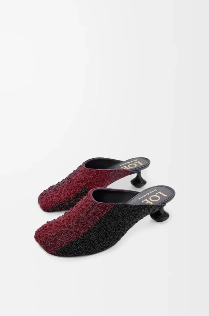 Toy mule in embroidered canvas Black/Dark Burgundy Toy mule in embroidered canvas Black/Dark Burgundy