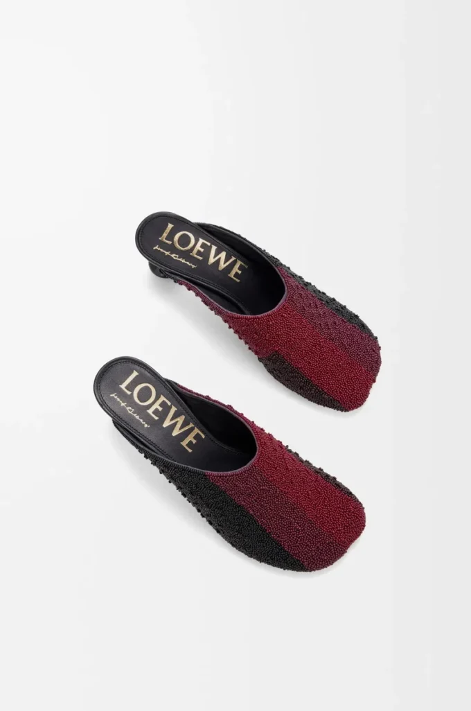 Toy mule in embroidered canvas Black/Dark Burgundy Toy mule in embroidered canvas Black/Dark Burgundy