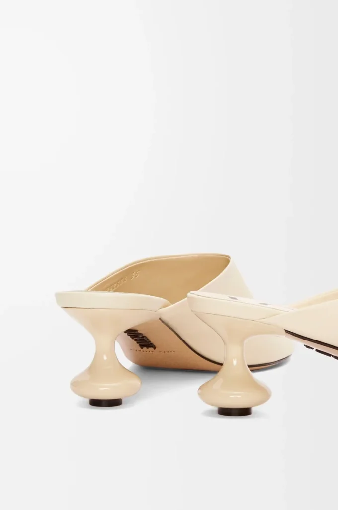 Toy mule in goatskin Oat Milk Toy mule in goatskin Oat Milk
