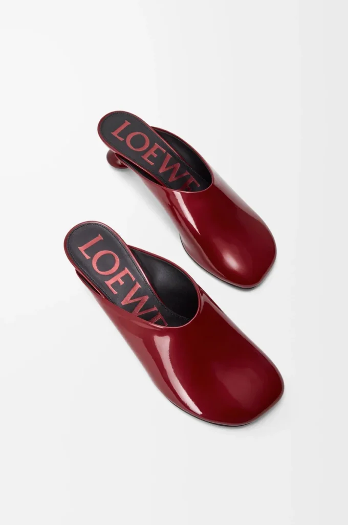Toy mule in soft patent lambskin Dark Red Toy mule in soft patent lambskin Dark Red