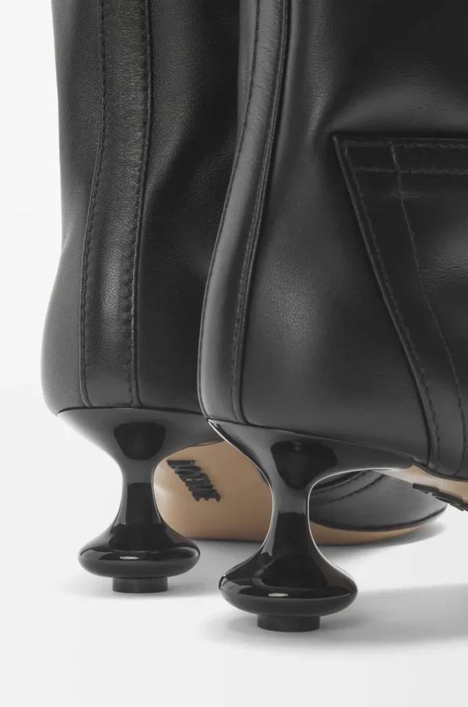 Toy Panta ankle bootie in lambskin Black
