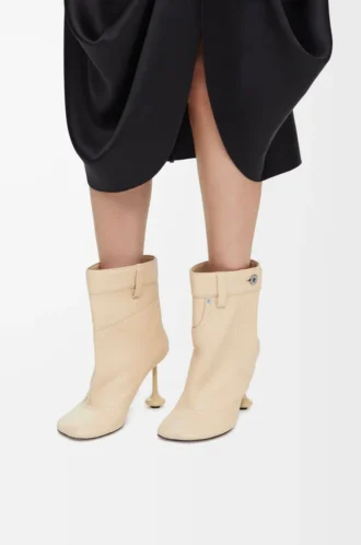 Toy Panta ankle bootie in nappa lambskin Oat Milk