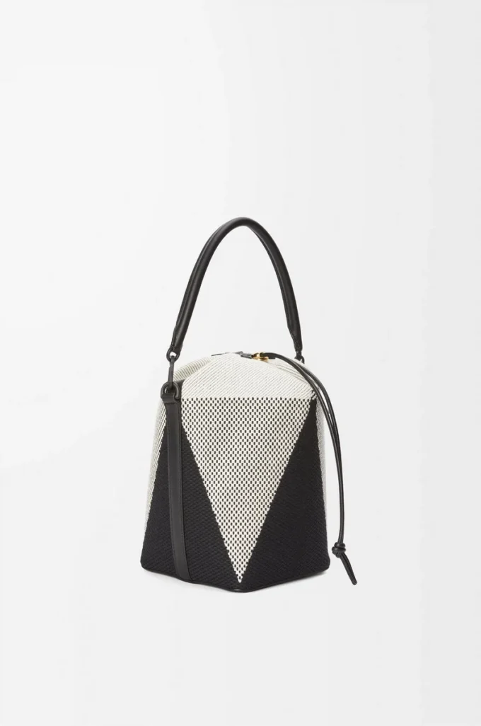 Treasure Bako bucket in canvas jacquard and calfskin Natural/Black Treasure Bako bucket in canvas jacquard and calfskin Natural/Black