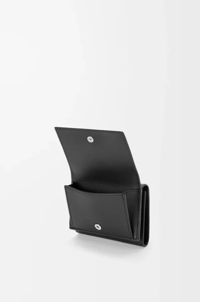 Trifold wallet in satin calfskin Black Trifold wallet in satin calfskin Black