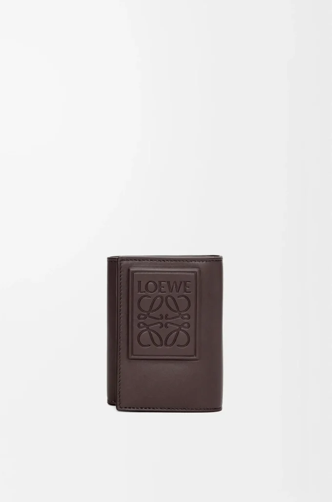 Trifold wallet in satin calfskin Dark Brown Trifold wallet in satin calfskin Dark Brown