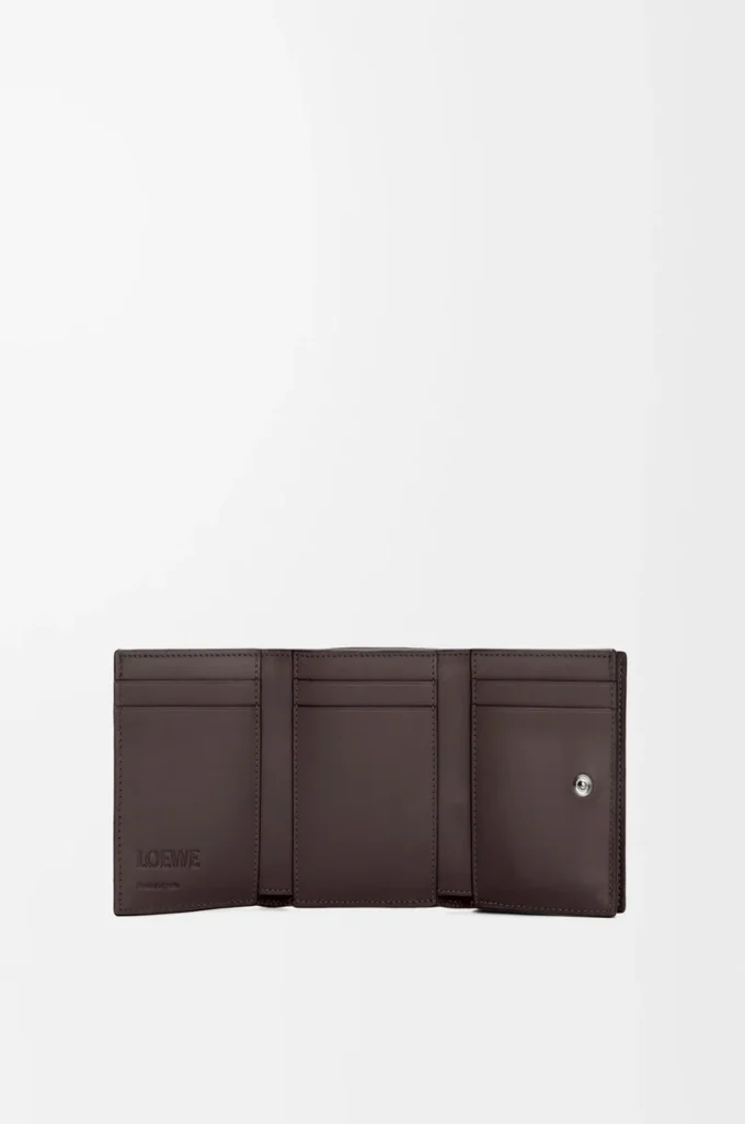 Trifold wallet in satin calfskin Dark Brown Trifold wallet in satin calfskin Dark Brown