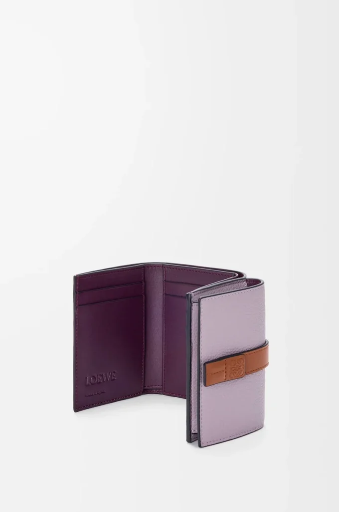 Trifold wallet in soft grained calfskin Dirty Mauve/Squirrel Trifold wallet in soft grained calfskin Dirty Mauve/Squirrel