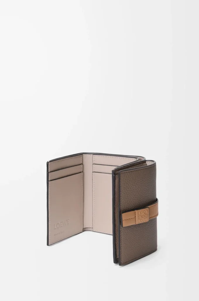 Trifold wallet in soft grained calfskin Taupe/Gold Trifold wallet in soft grained calfskin Taupe/Gold