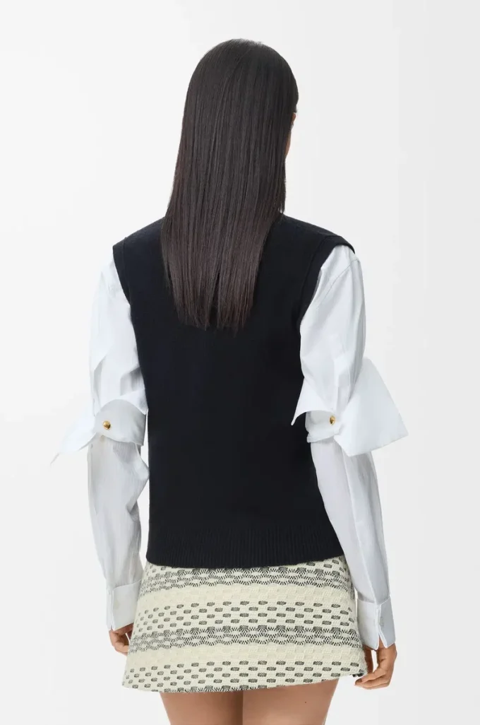 Vest in wool Black Vest in wool Black