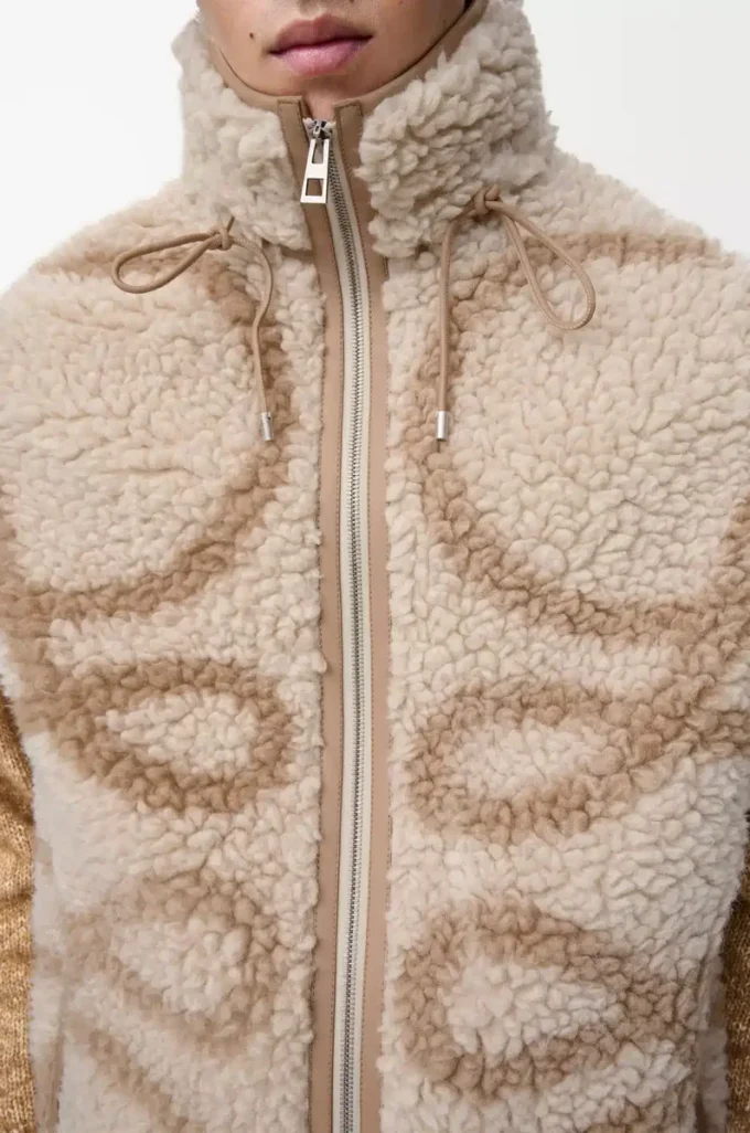 Vest in wool blend Beige/Khaki Green Vest in wool blend Beige/Khaki Green