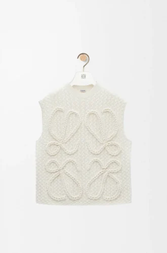 Vest in wool White