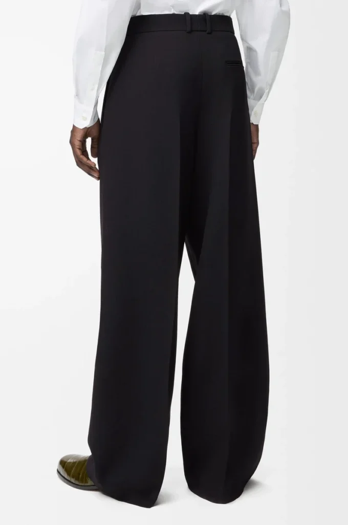 Wide leg trousers in wool Black Wide leg trousers in wool Black